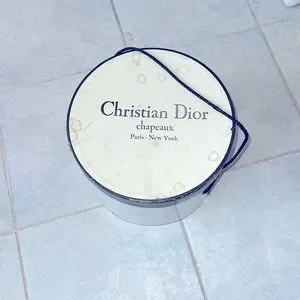 Christian Dior　WIG s_wp_65313beb7dfcc2aab3e8ec44.webp